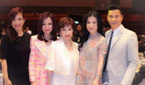 现代美妆开创者郑明明,打造东方女性美肤产品 现代美妆开创者郑明明,打造东方女性美肤产品