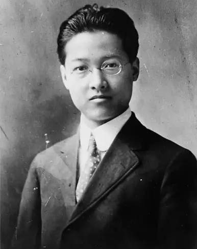 恭喜张立德老师新书《论怎么样改革汉字附·新汉字字典》正式发行！！！