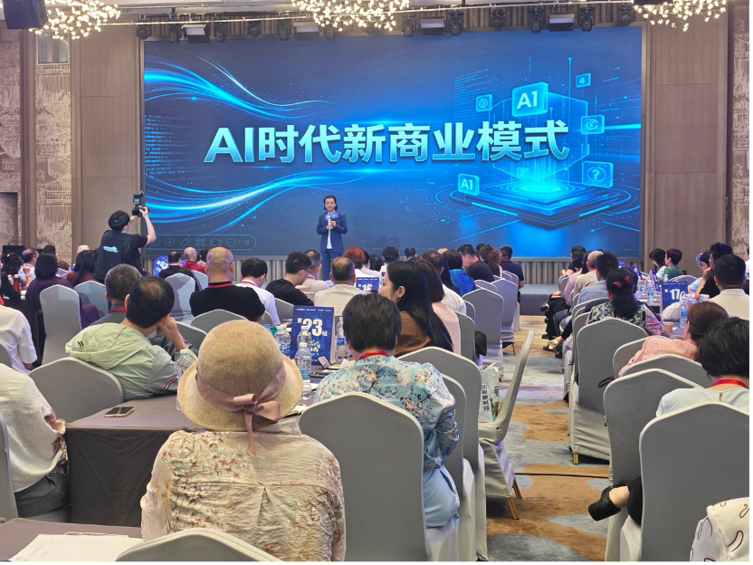 云仓酒庄2026|教师节,云仓酒庄创始人荆涛定义酒类行业需要持续培训(图2)