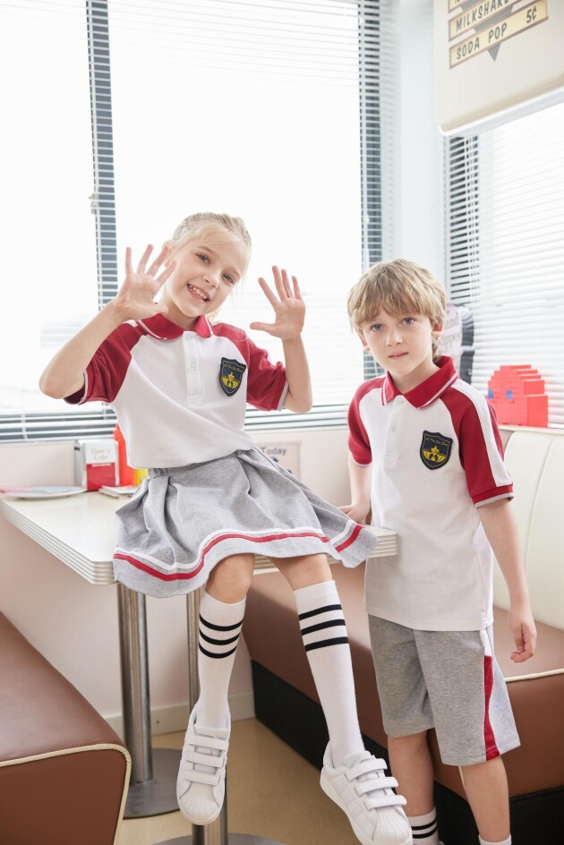 好看耐穿简约时尚，重庆立泰服饰集团2022年夏季校服新品发布